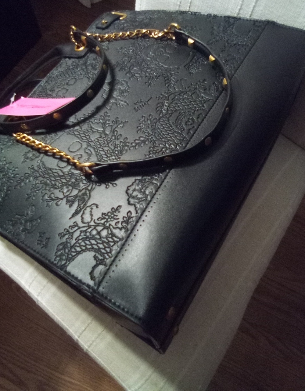 Black Betsey Johnson Skull Satchel/Tote - Picture 7 of 7
